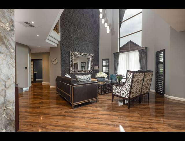 4 BEDROOM HOUSE FOR SALE IN IZINGA ESTATE